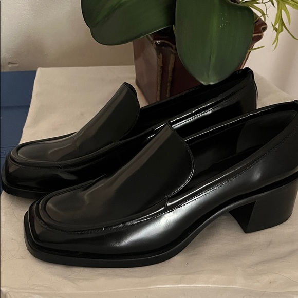Reformation Noah Black PatenHeeled Loafers - Picture 4 of 11